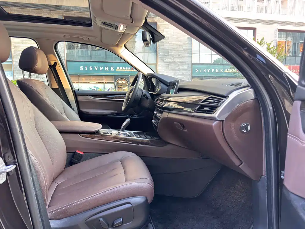 BMW X5 (Import) — миниатюра 17