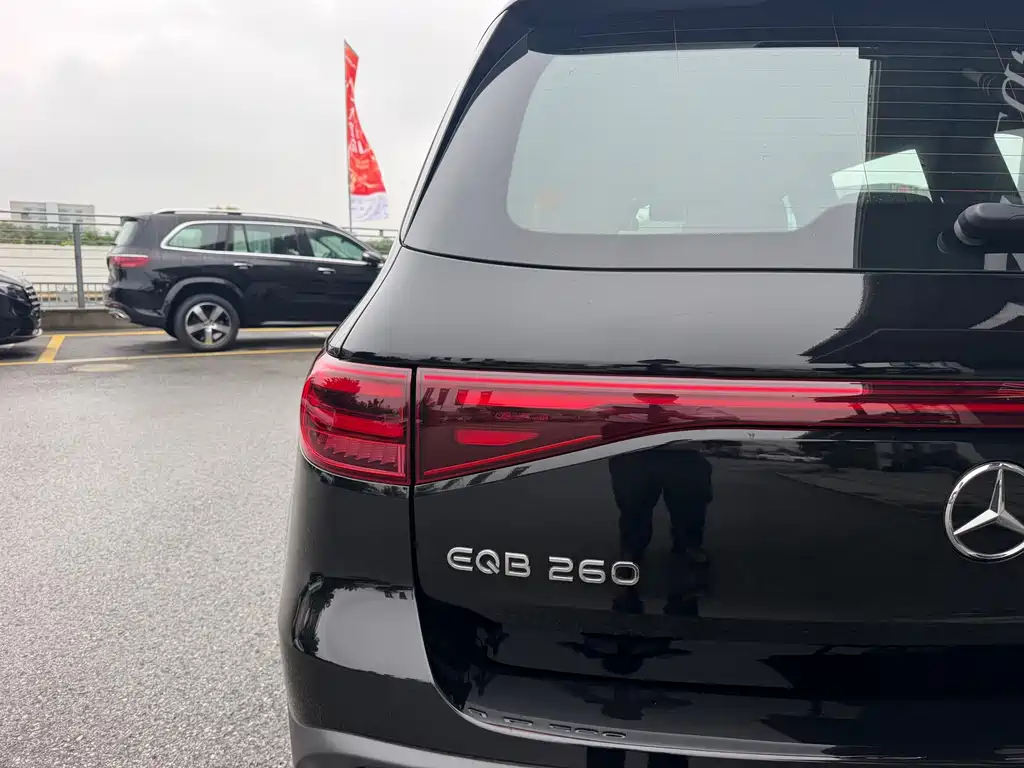Mercedes-Benz EQB — миниатюра 22