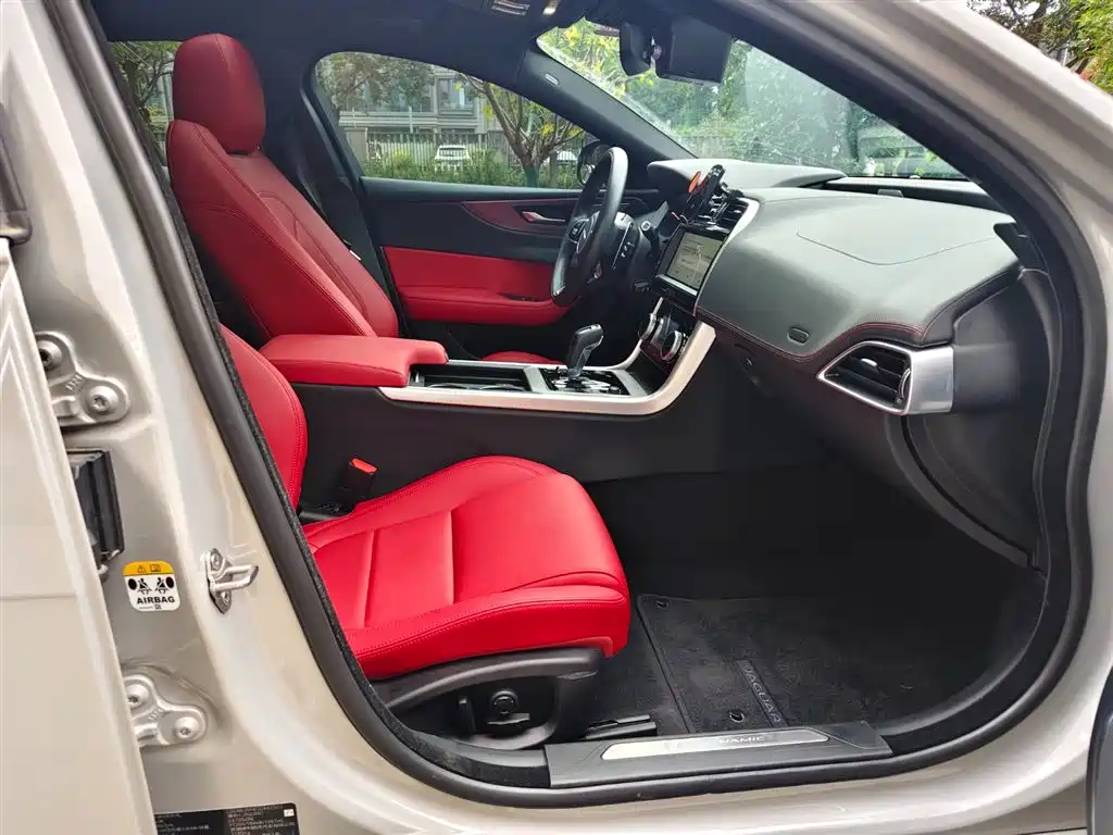 Jaguar XEL — миниатюра 10