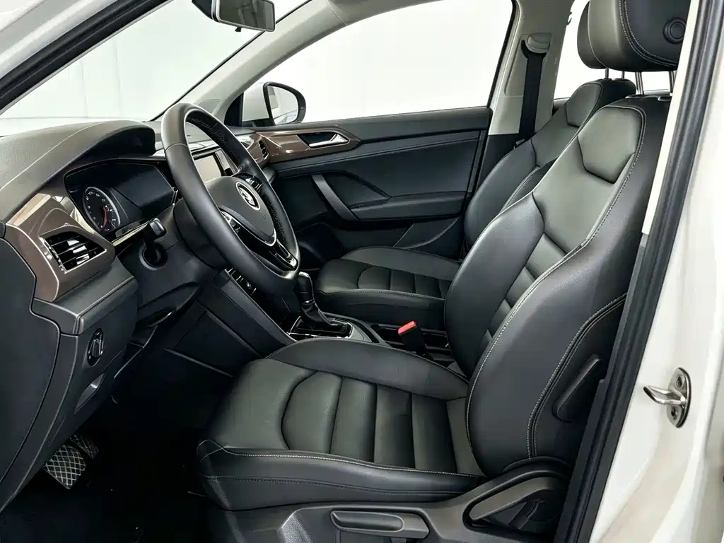 Volkswagen Tharu — миниатюра 4