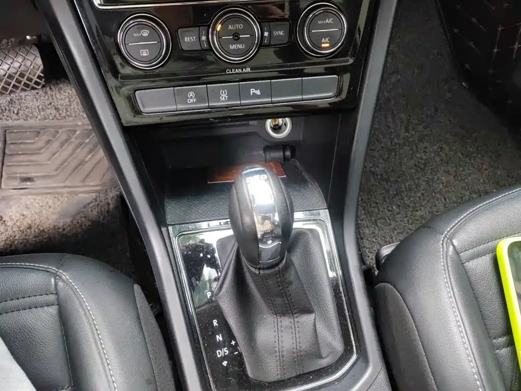 Volkswagen Touran — миниатюра 11