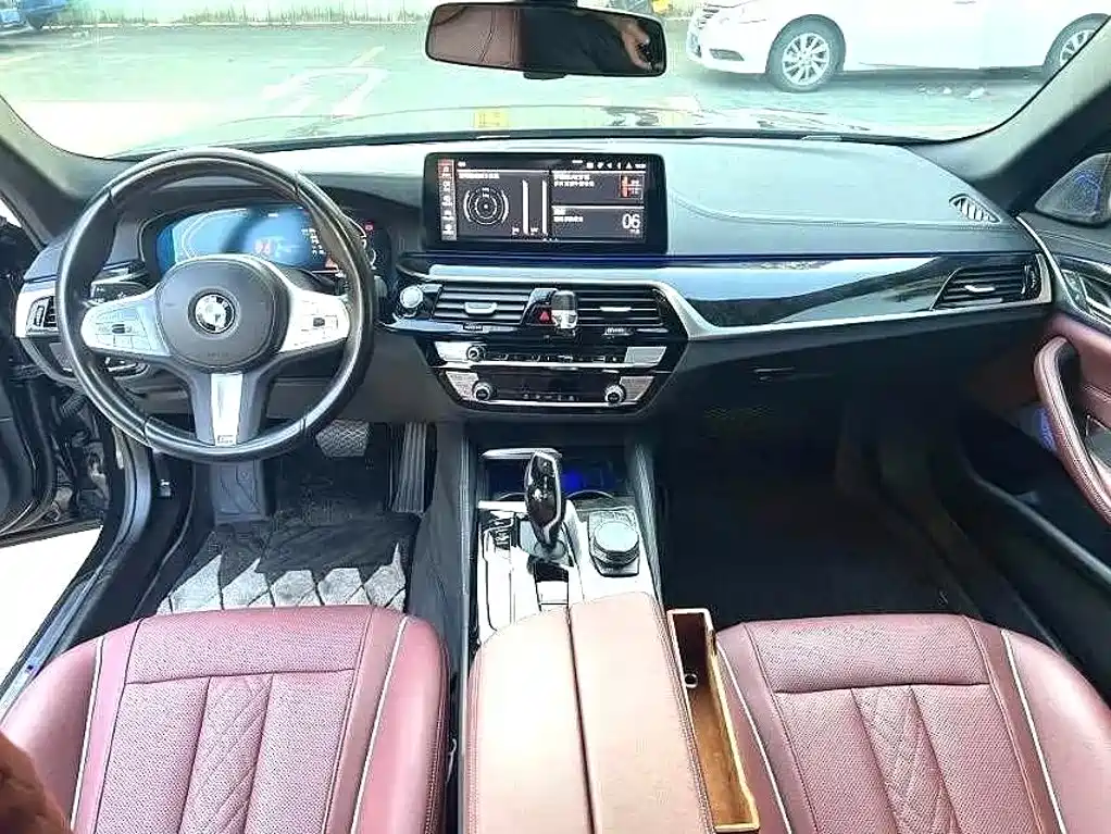 BMW 5 Series — миниатюра 5