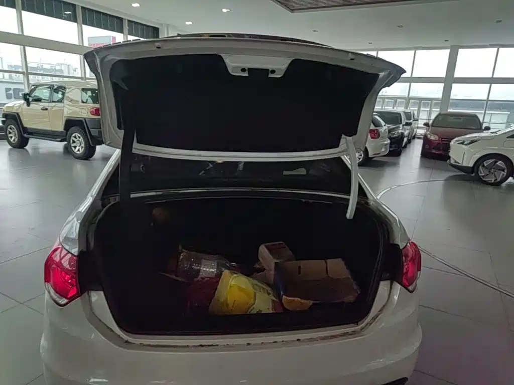 Citroen C4L — миниатюра 19