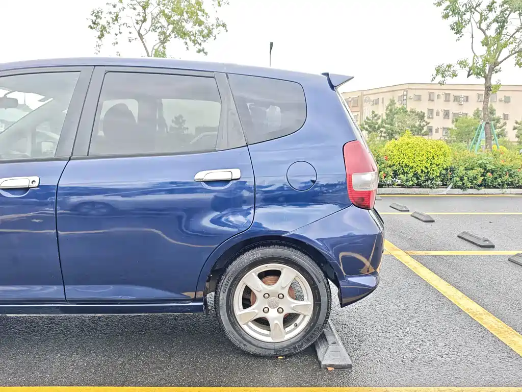 Honda Fit — миниатюра 25