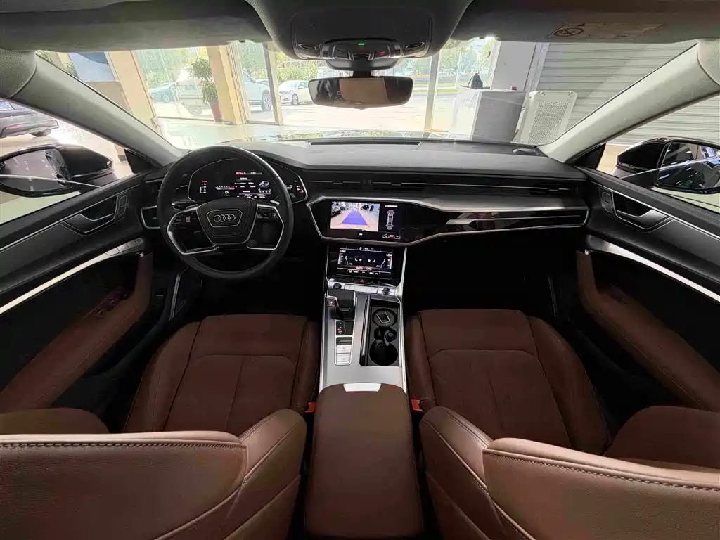 Audi A7L — миниатюра 5