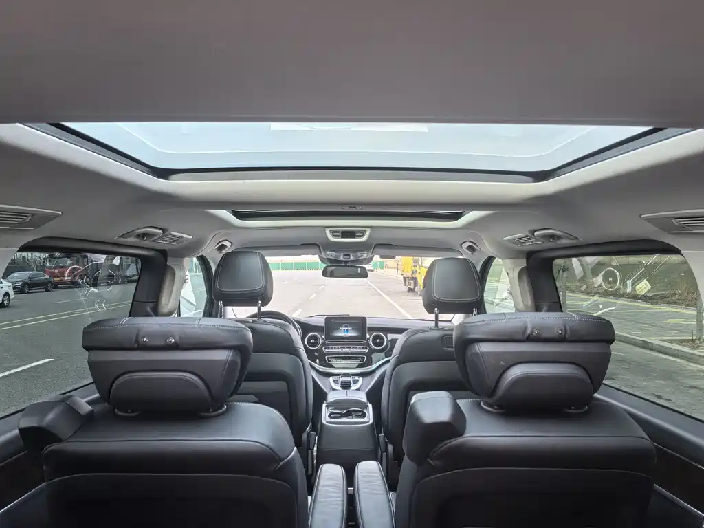 MERCEDES-BENZ V CLASS