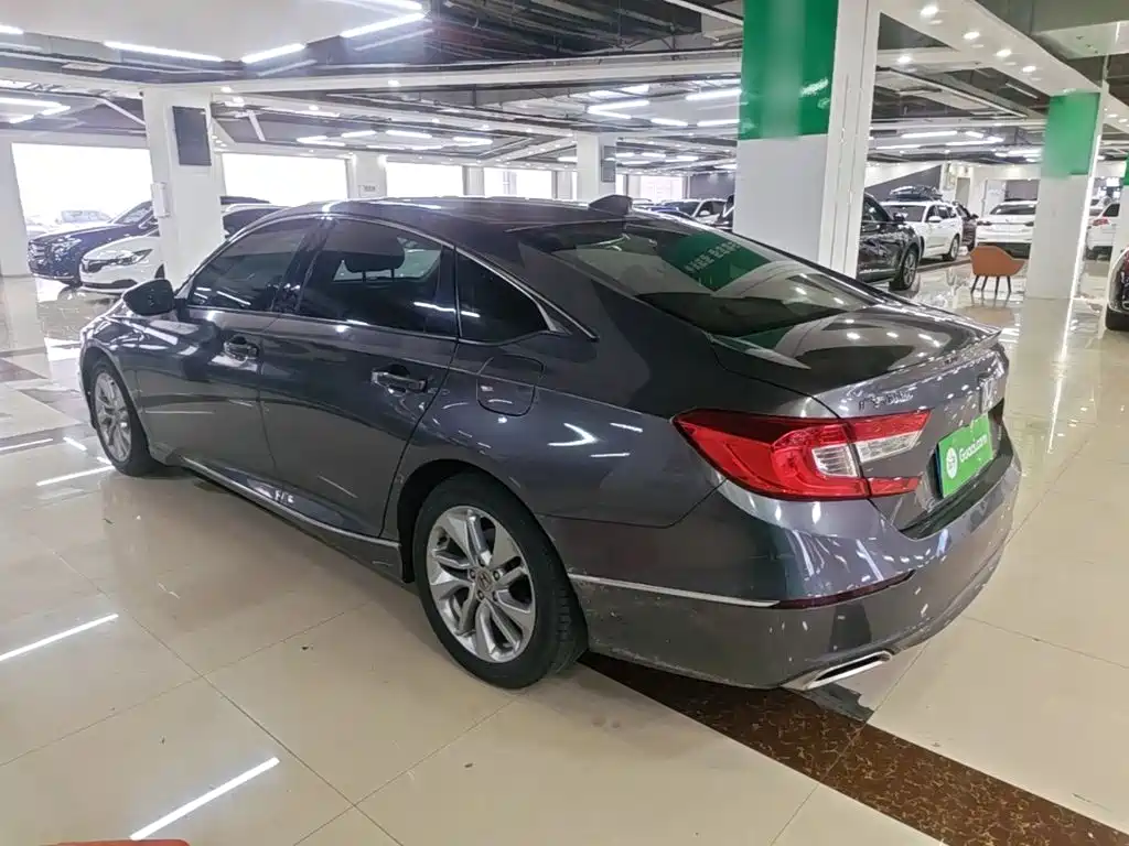 Honda Accord — миниатюра 5