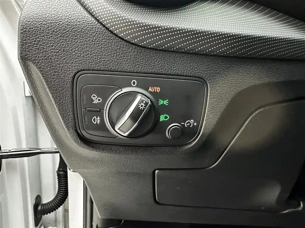Audi Q2L — фотографии объявления, Фото 25