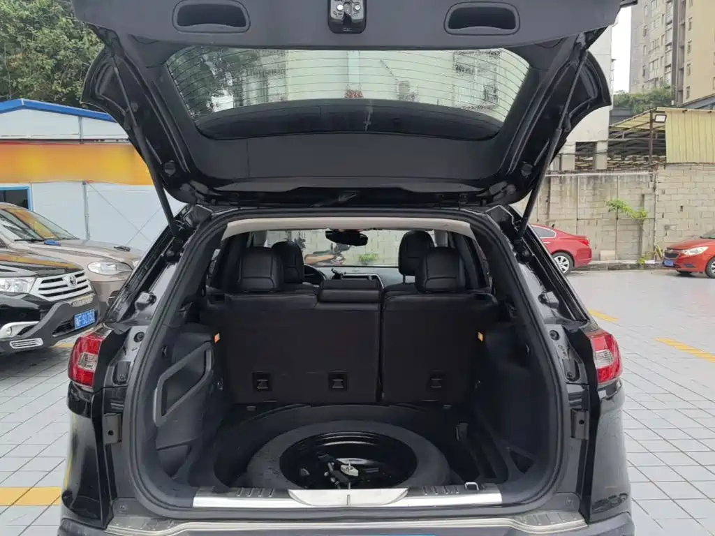 Jeep Cherokee — миниатюра 19