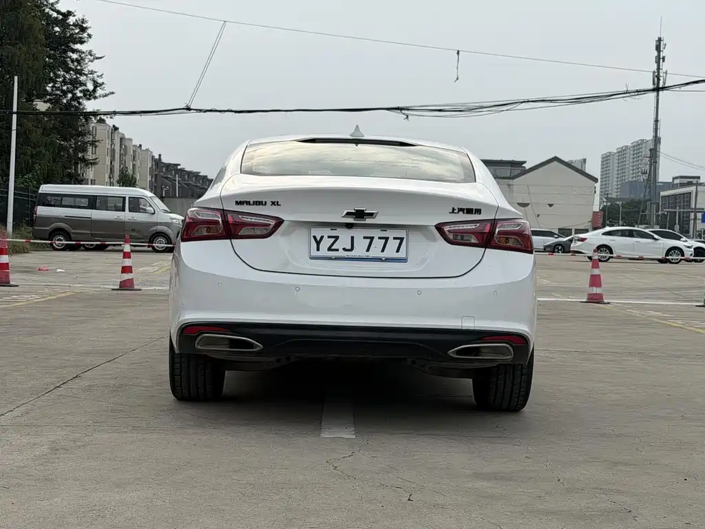Chevrolet Malibu XL — миниатюра 8