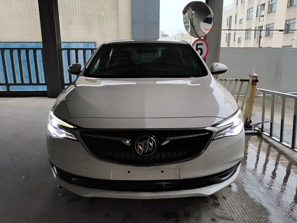 Buick Excelle — миниатюра 3