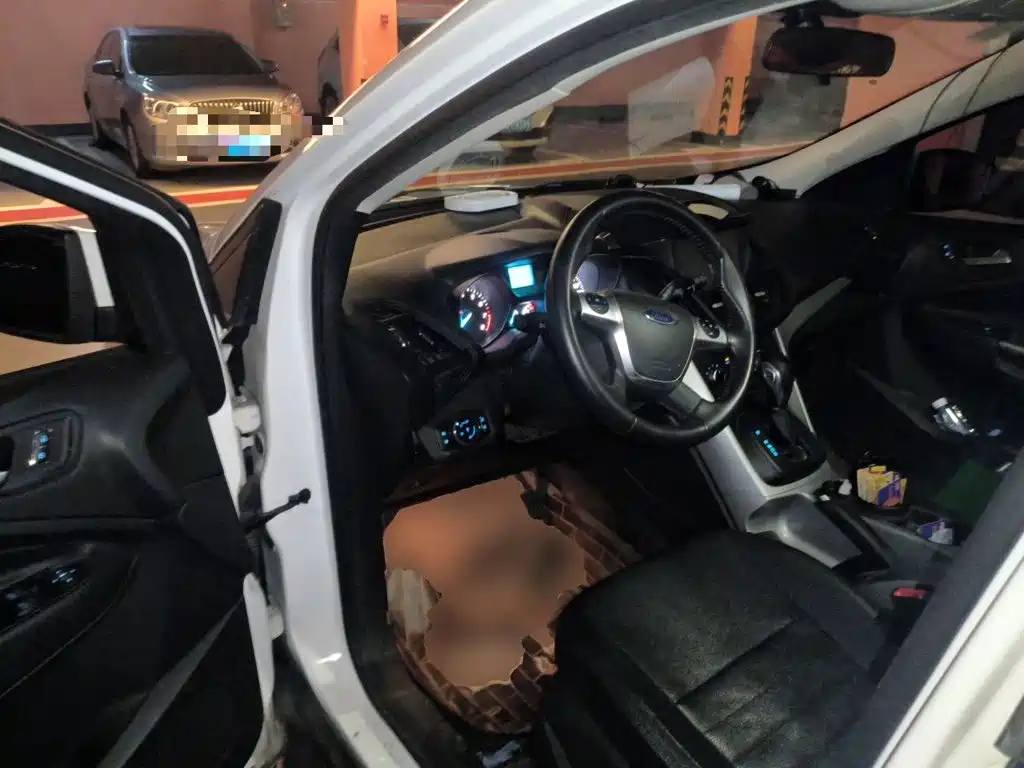 Ford Kuga — миниатюра 13