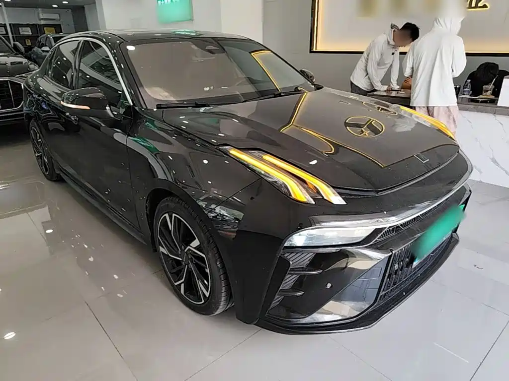 Lynk & Co 03 — миниатюра 4