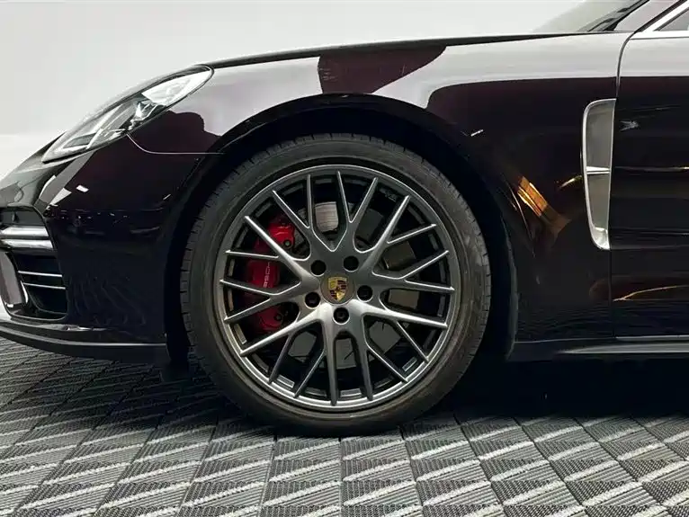 Porsche Panamera — миниатюра 7