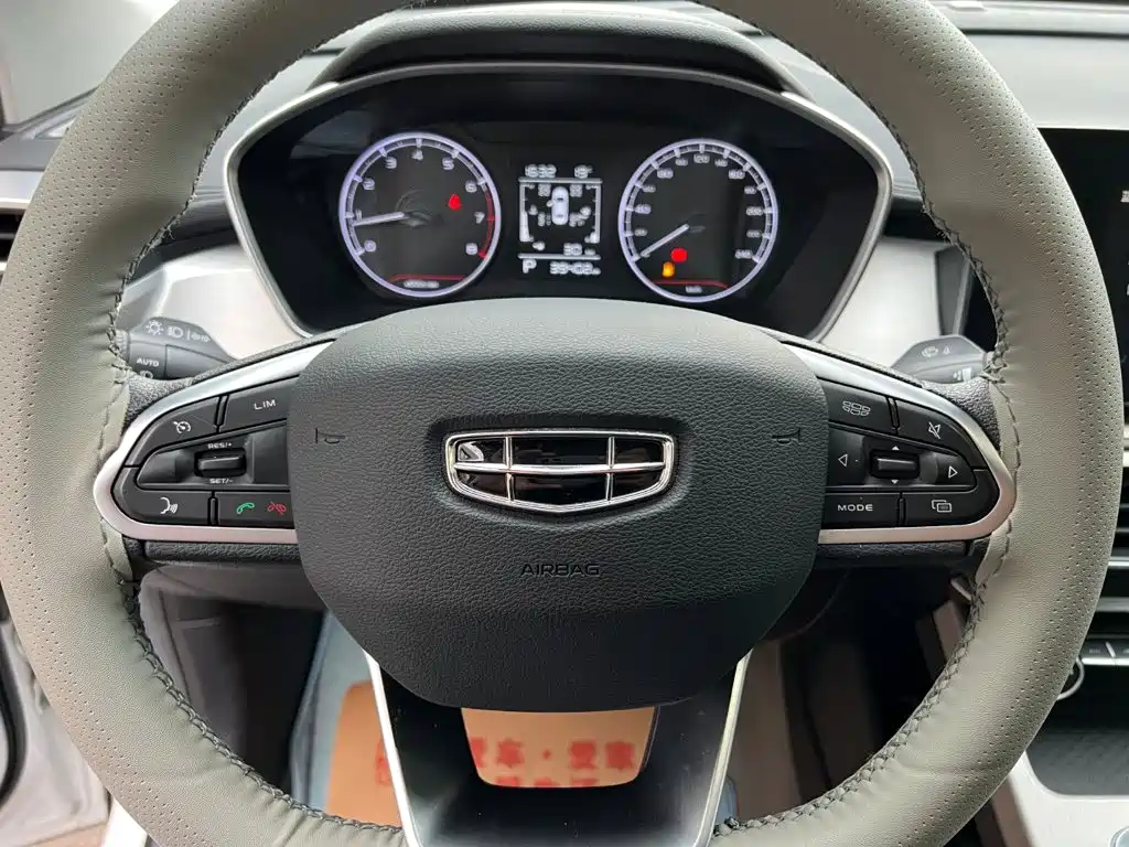 Geely Binyue — миниатюра 13