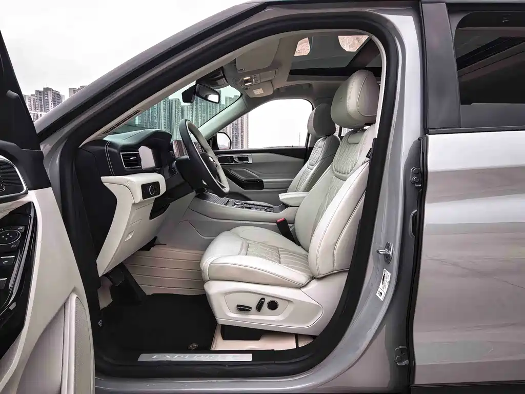 Ford Explorer — миниатюра 18