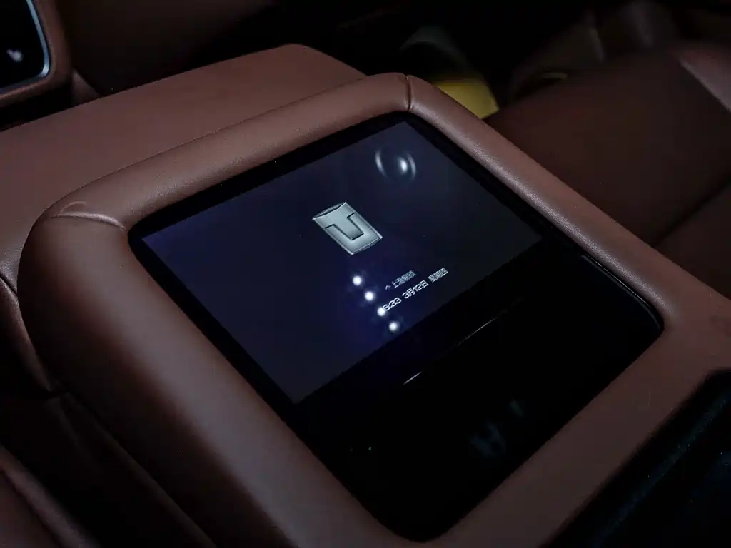 TANK TANK 700 NEW ENERGY