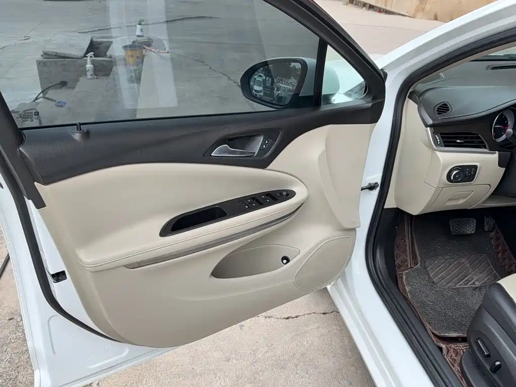 Buick Verano — миниатюра 11