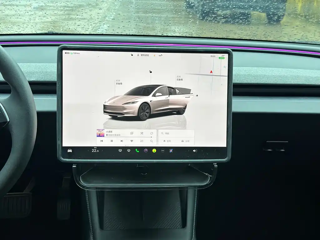 Tesla Model Y — миниатюра 8