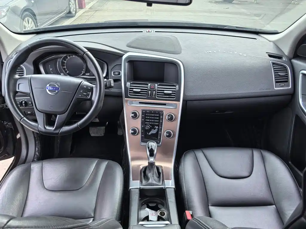 Volvo XC60 — миниатюра 12
