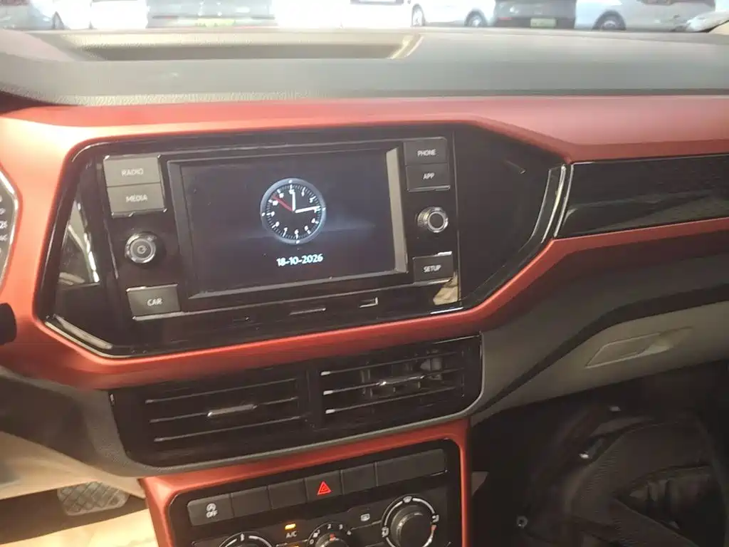 Volkswagen T-Cross — миниатюра 13