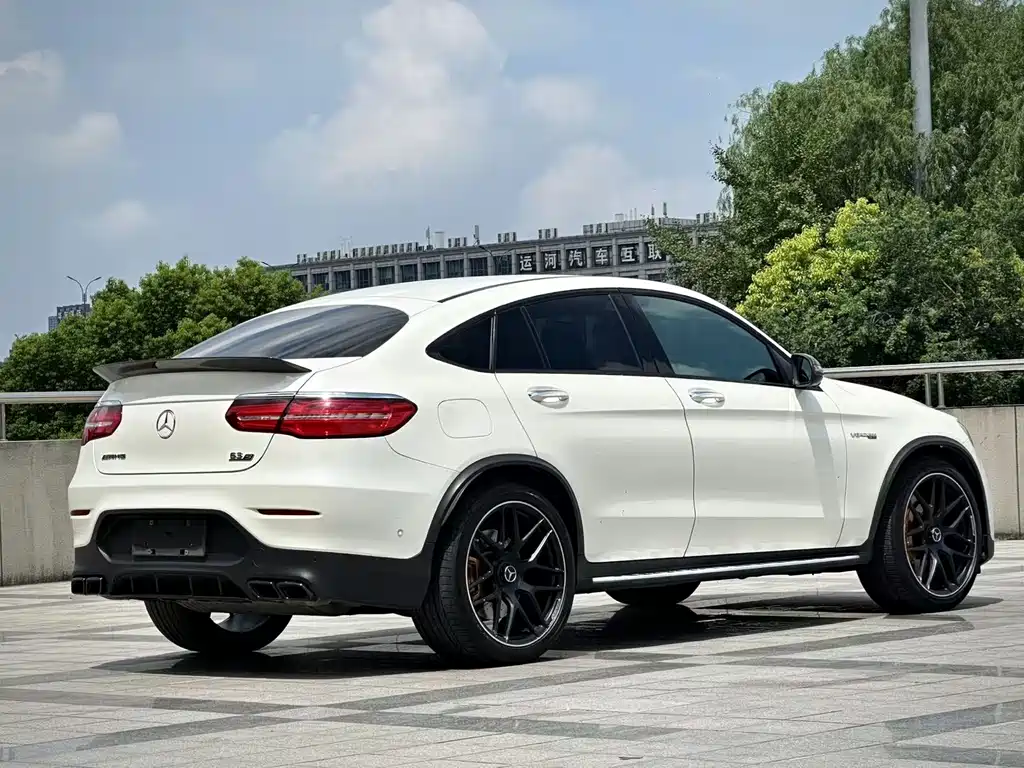 MERCEDES-BENZ GLC COUPE AMG