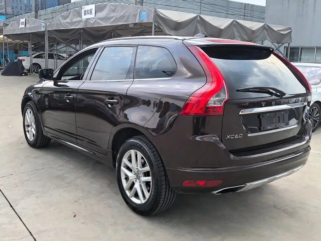 Volvo XC60 — миниатюра 6