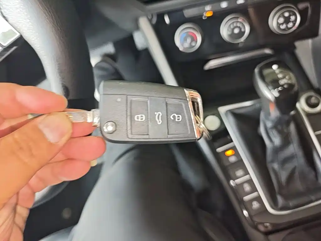 Volkswagen Sagitar — миниатюра 9