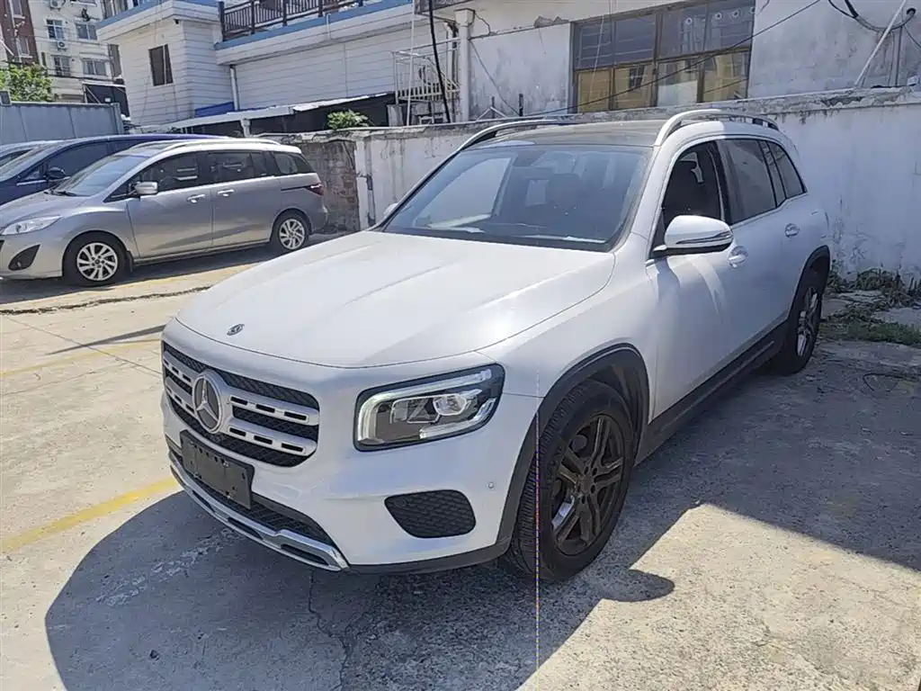 Mercedes-Benz GLB 2021