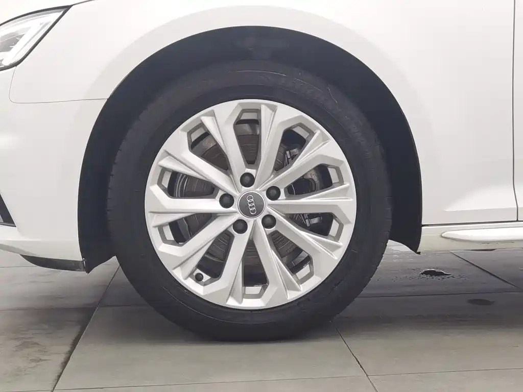 Audi A4L — миниатюра 17