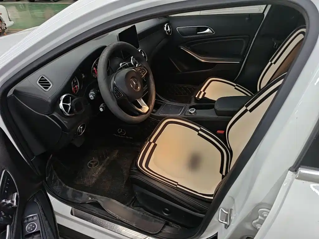 Mercedes-Benz GLA — миниатюра 15