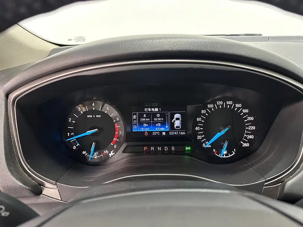 Ford Mondeo — миниатюра 9