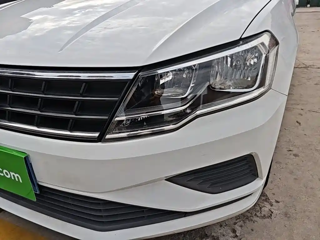Volkswagen Jetta — миниатюра 24