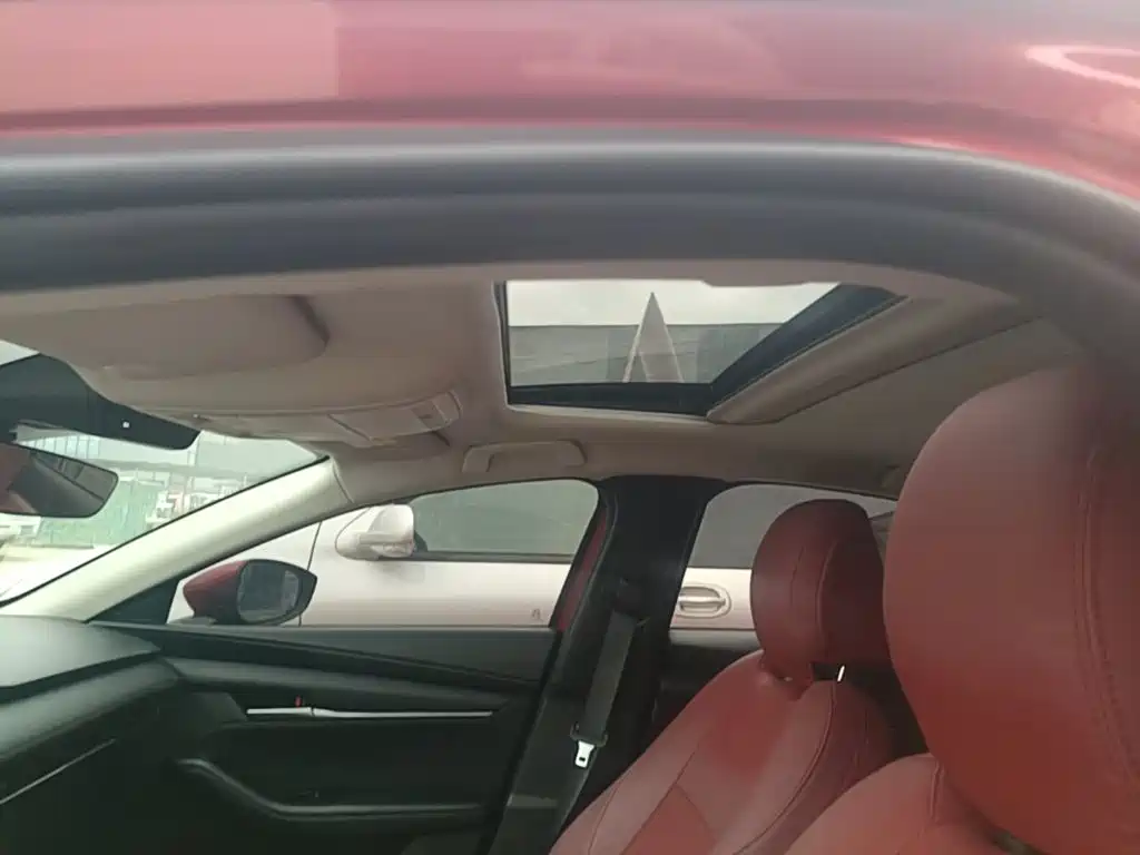 Mazda 3 Axela — миниатюра 18