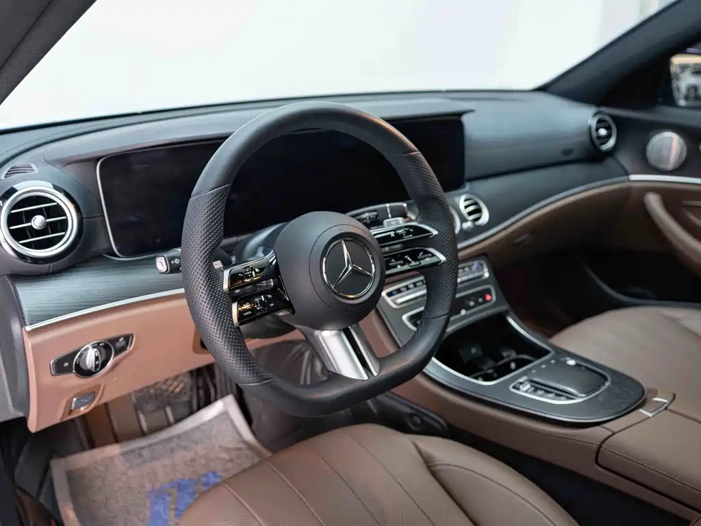 Mercedes-Benz E-Class (Import) — миниатюра 11