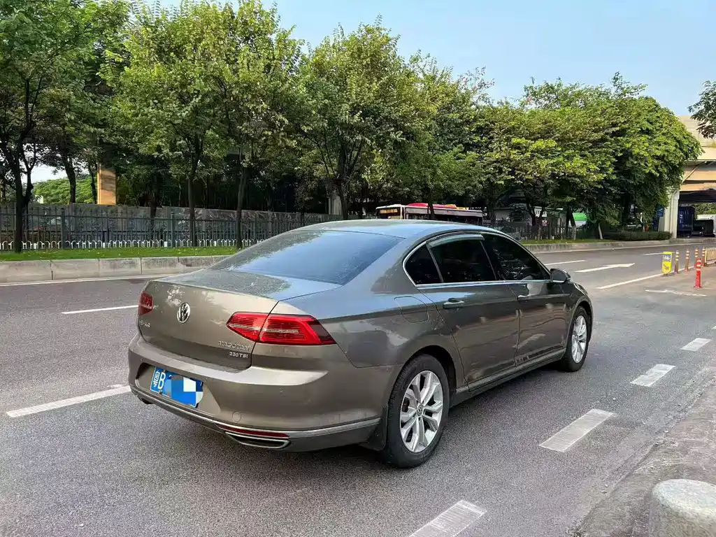 Volkswagen Magotan — миниатюра 4
