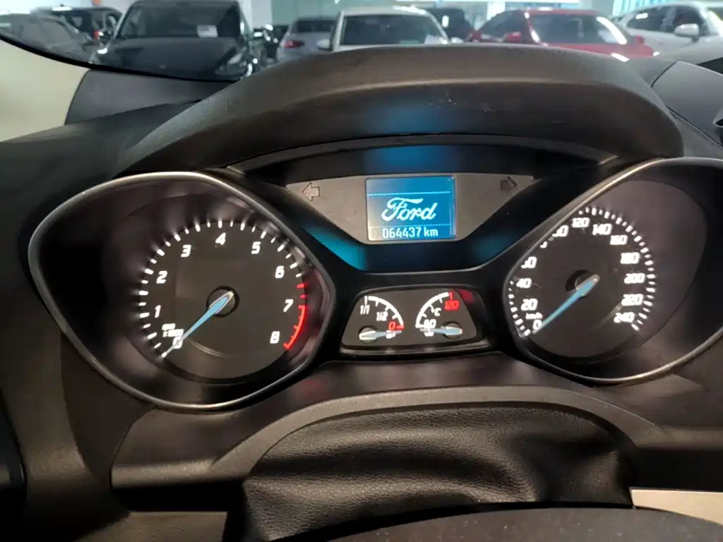 Ford Kuga — миниатюра 12