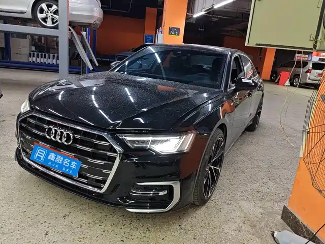 AUDI  A6L 2025