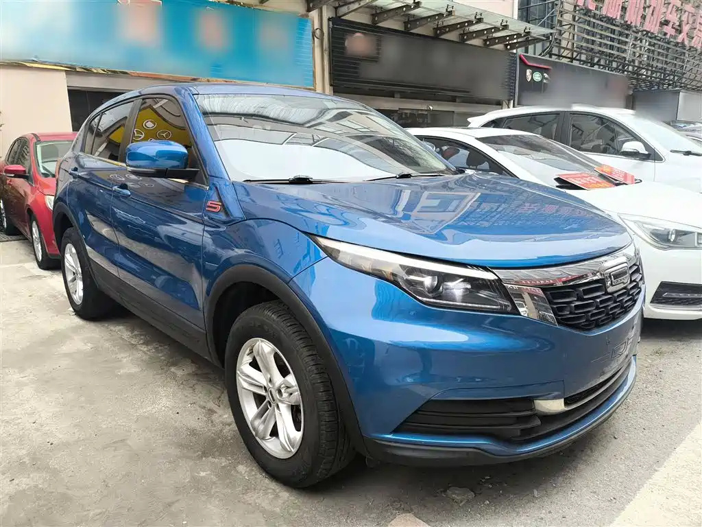 QOROS  5