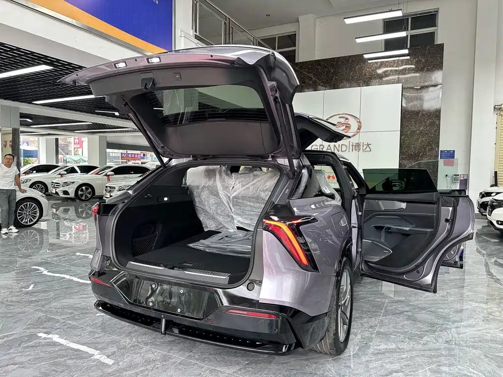 HiPhi GAO HE HIPHI Y