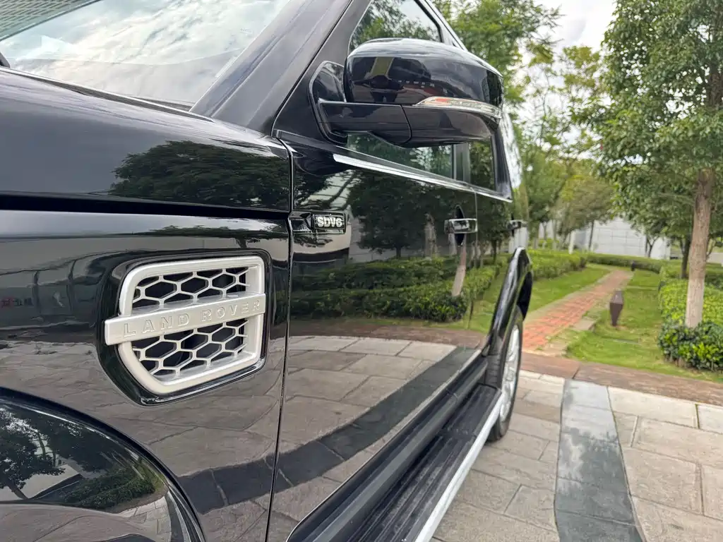 Land Rover Discovery 2015 3.0 SDV6 HSE