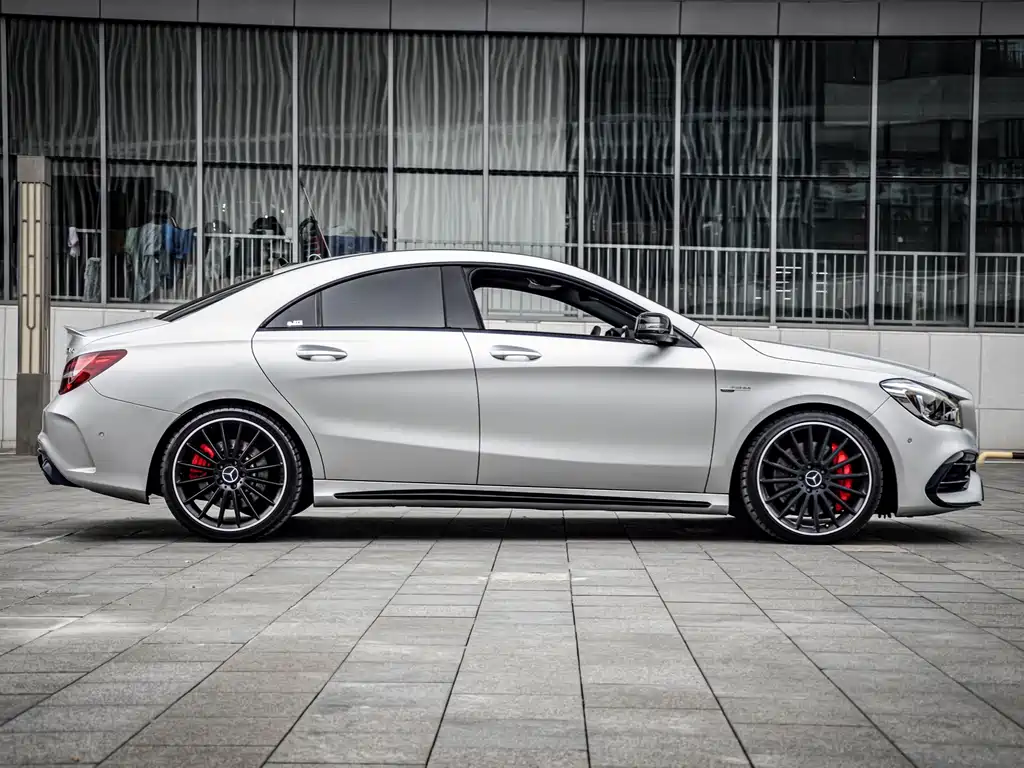 Mercedes-Benz CLA AMG — миниатюра 12