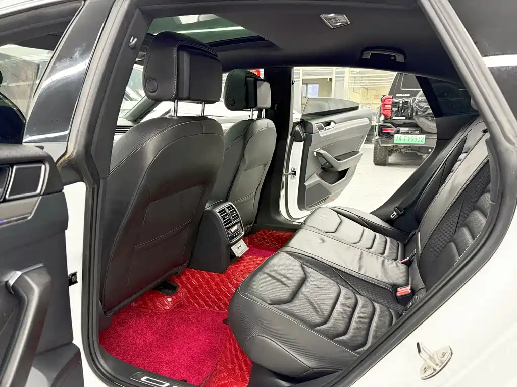 Volkswagen CC — миниатюра 8