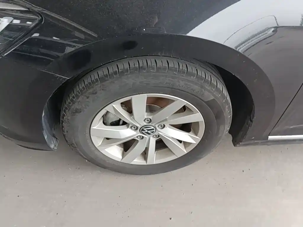 Volkswagen Passat — миниатюра 23