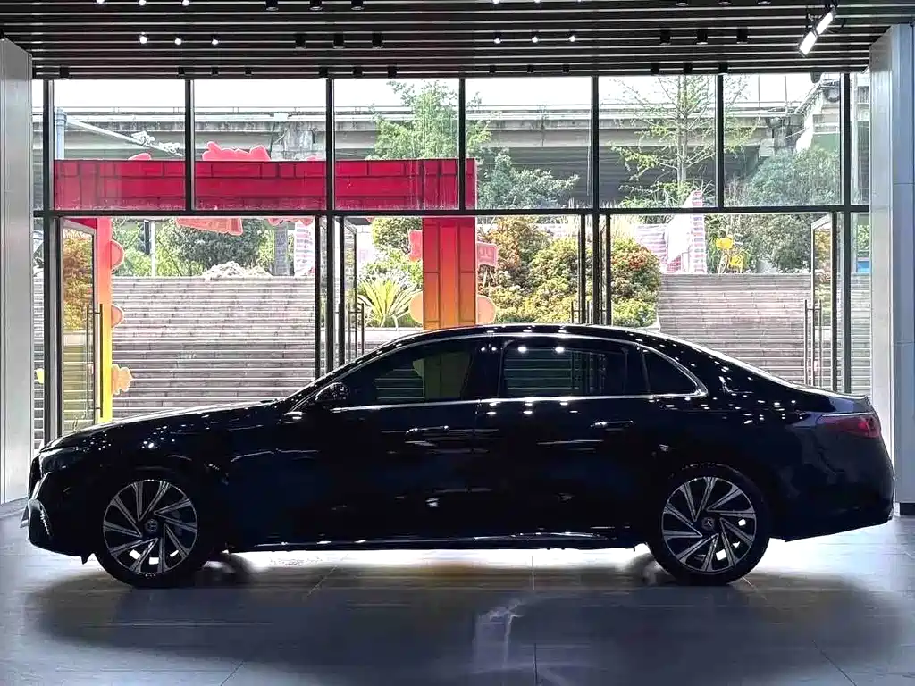 Mercedes-Benz E-Class E 2024 E 300 L Luxury