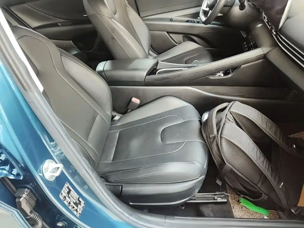 Hyundai Elantra — миниатюра 20