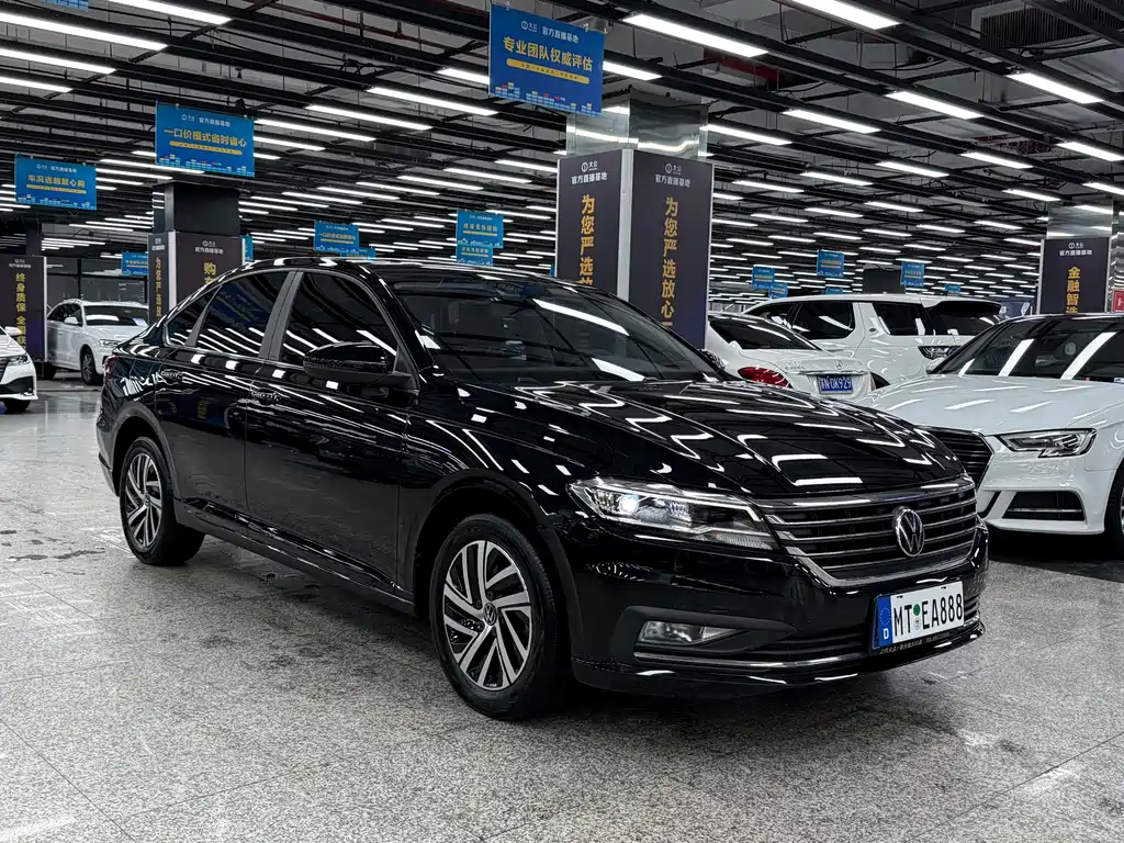 Volkswagen Lavida — миниатюра 3