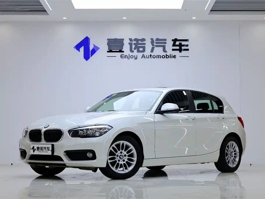BMW 1 Series (Import) 2016