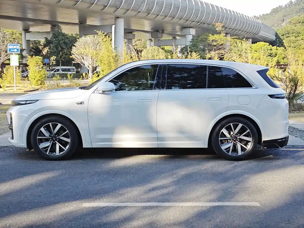 Li Auto IDEAL L7