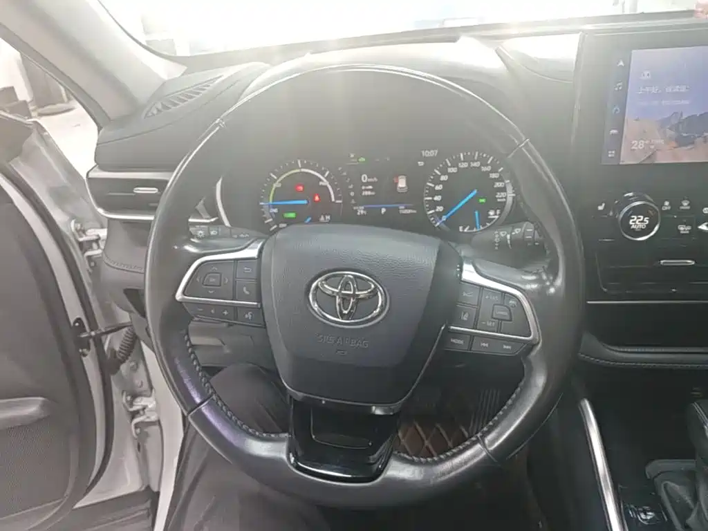Toyota Highlander — миниатюра 11